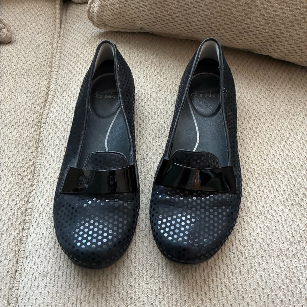 Dansko Black Patent Leather and Suede